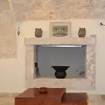 度假居 Trullo I Luoghi Del Sole-sunland Latiano